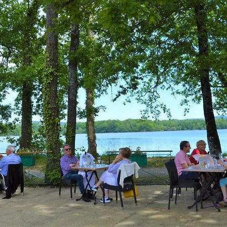 فندق Au Relais Du Gue De Selle Mézangers المظهر الخارجي الصورة